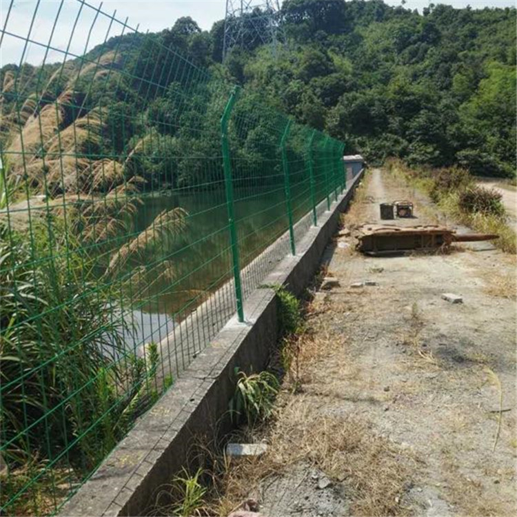 水源保護區隔離網案例展示圖片4 水源保護區隔離網案例展示圖片4