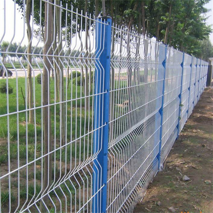 桃型立柱護欄網(wǎng)案例展示圖片4 桃型立柱護欄網(wǎng)案例展示圖片4