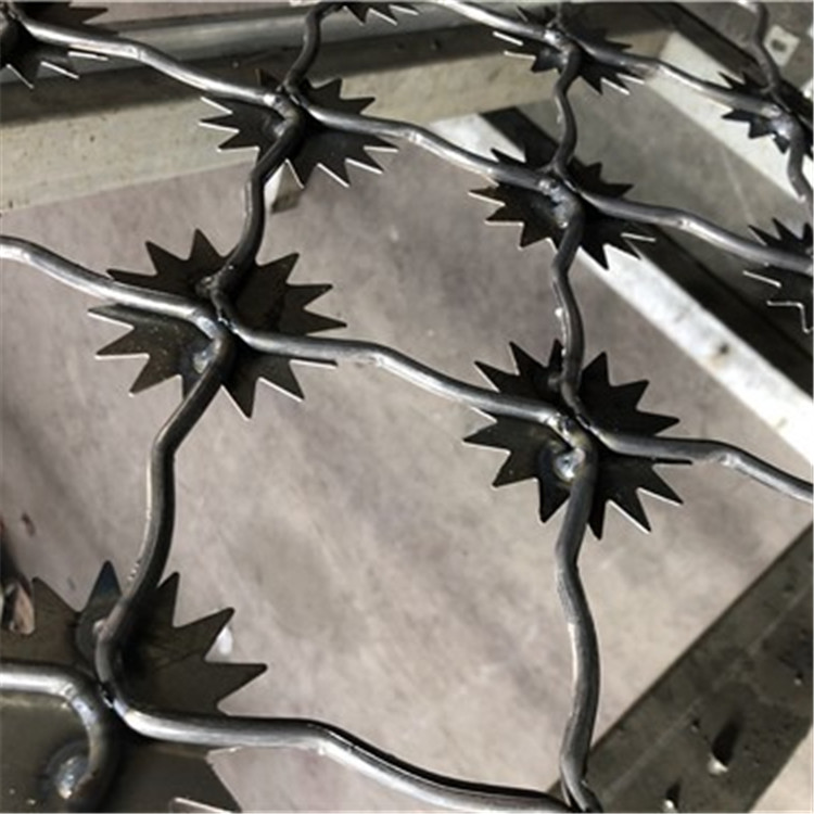 梅花刺鋼網墻案例展示圖片3 梅花刺鋼網墻案例展示圖片3